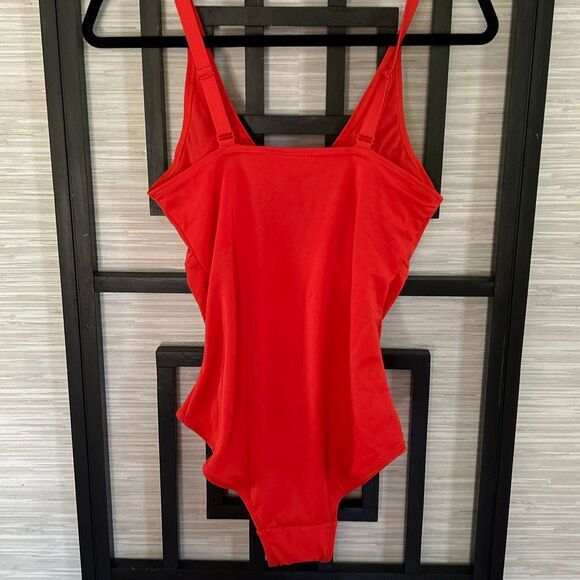 NWOT Serra red one piece bathing suit full coverage bottom swimsuit size M - Picture 5 of 7